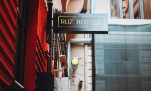 工程案例：电影小镇景区景区引导售卖一体机